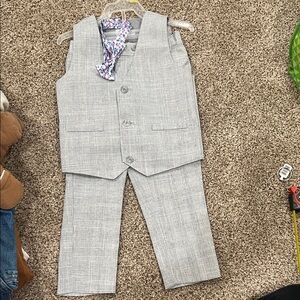 Wonder Nation Gray Checkered Vest and Pants Set